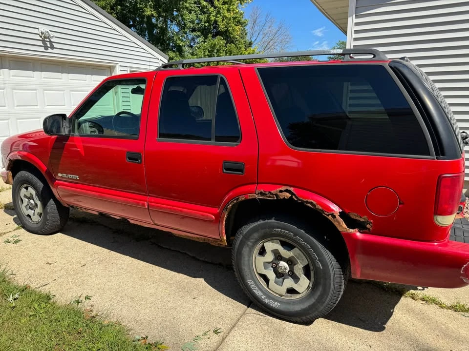 2004 Chevrolet S-10 Blazer 2nd Gen - Image 3 of 10