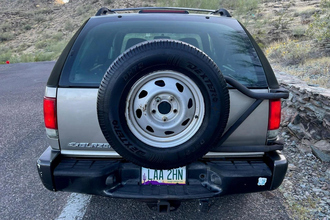 2004 Chevrolet S-10 Blazer 2nd Gen - Image 5 of 31