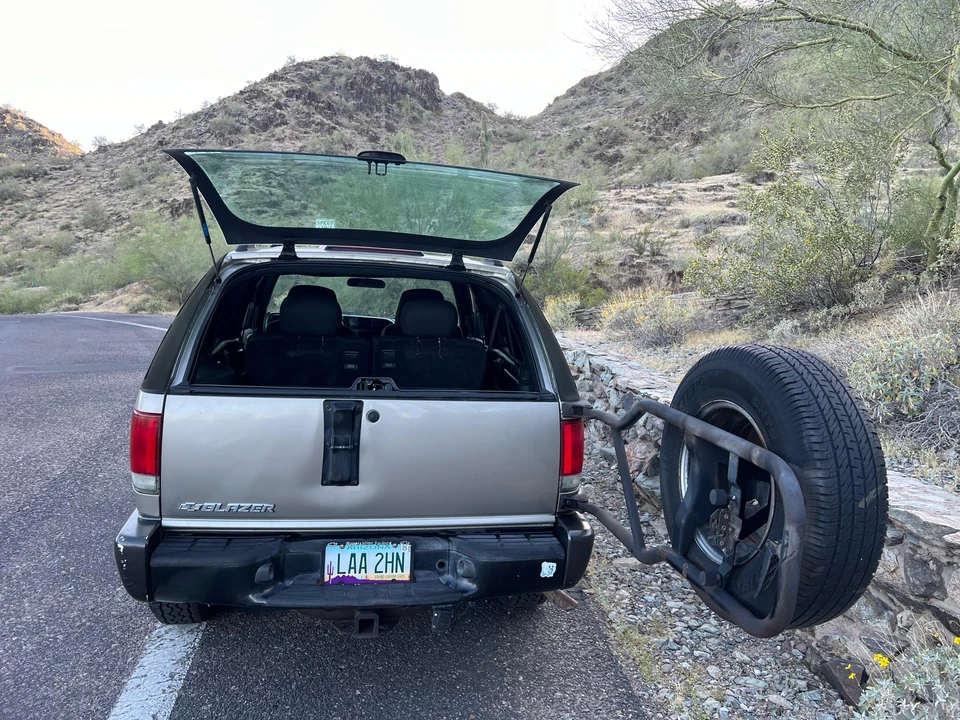 2004 Chevrolet S-10 Blazer 2nd Gen - Image 12 of 31