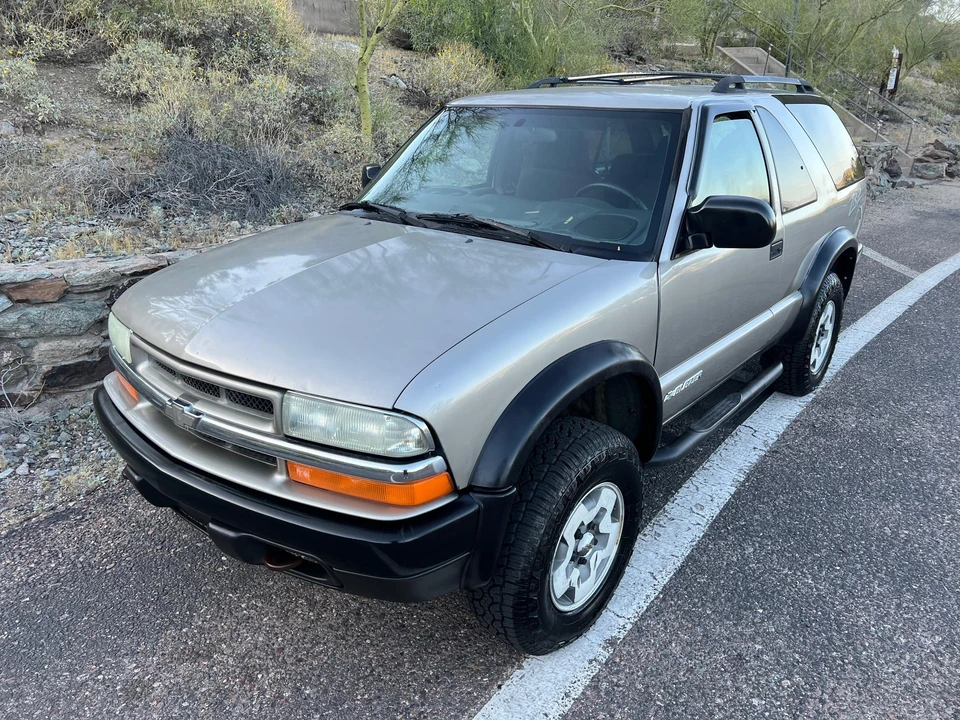 2004 Chevrolet S-10 Blazer 2nd Gen - Image 9 of 31