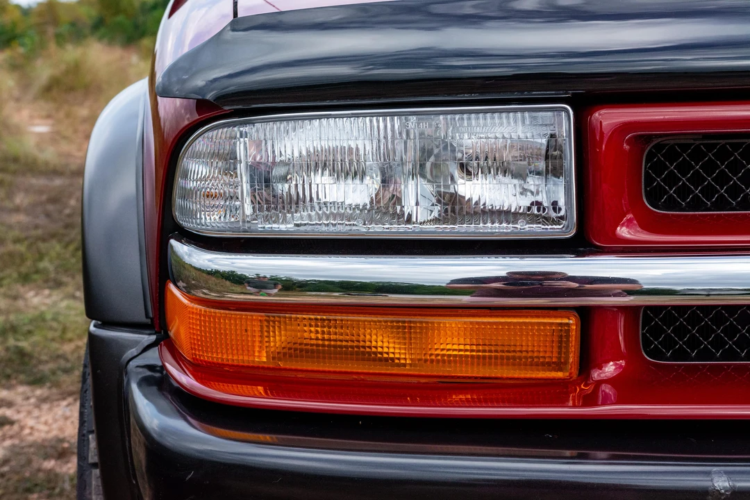 2004 Chevrolet S-10 Blazer 2nd Gen - Image 10 of 29