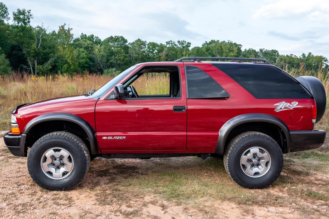 2004 Chevrolet S-10 Blazer 2nd Gen - Image 3 of 29