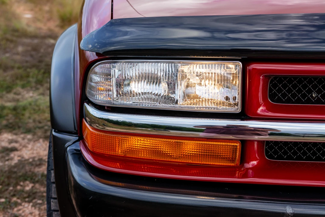 2004 Chevrolet S-10 Blazer 2nd Gen - Image 11 of 29
