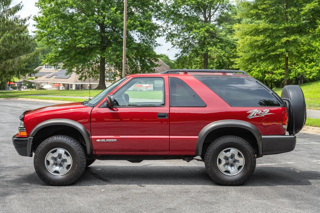 2004 Chevrolet S-10 Blazer 2nd Gen - Image 3 of 31
