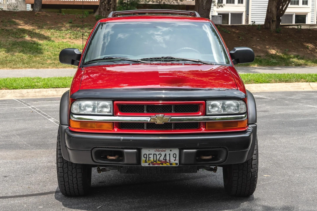2004 Chevrolet S-10 Blazer 2nd Gen - Image 2 of 31
