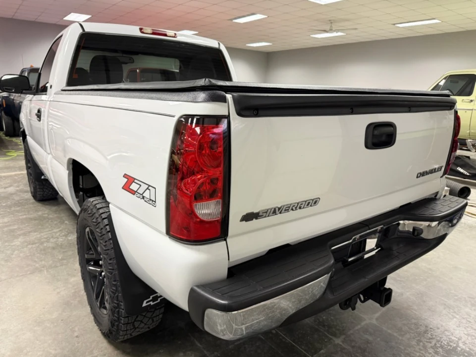 2004 Chevrolet Silverado 1st Gen - Image 3 of 19