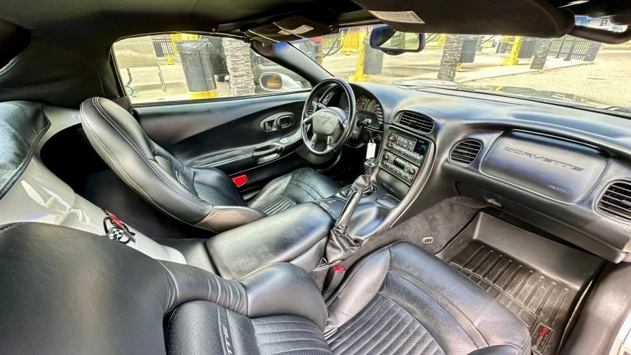 2004 Chevrolet Corvette C5 - Image 17 of 20