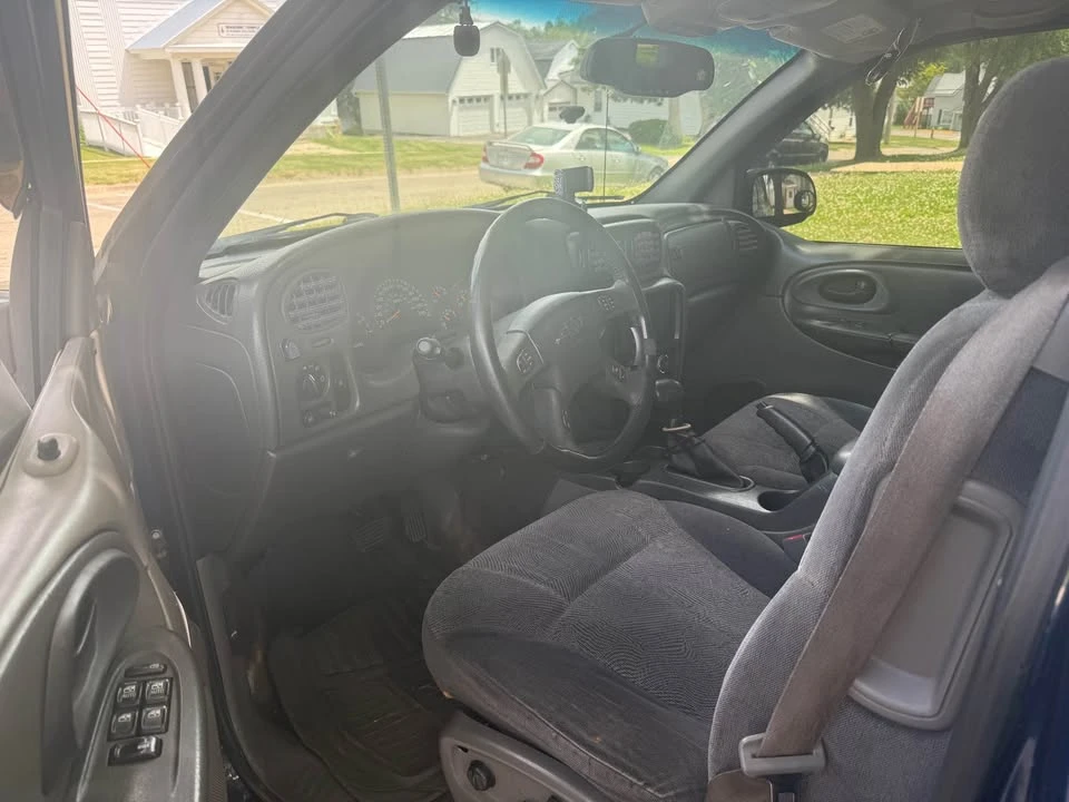 2004 Chevrolet S-10 Blazer 2nd Gen - Image 3 of 7