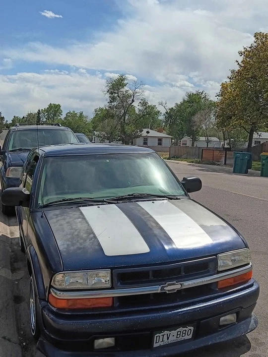 2004 Chevrolet S-10 Blazer 2nd Gen - Image 2 of 7