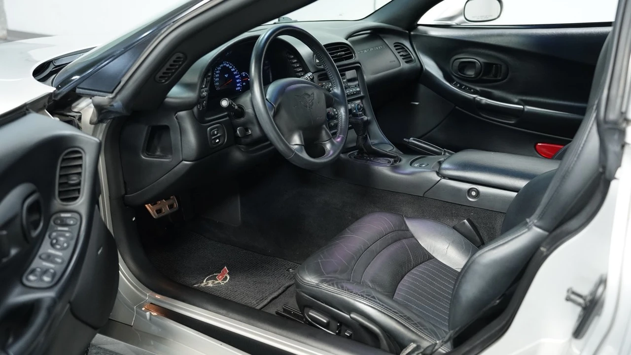 2004 Chevrolet Corvette C5 - Image 4 of 21