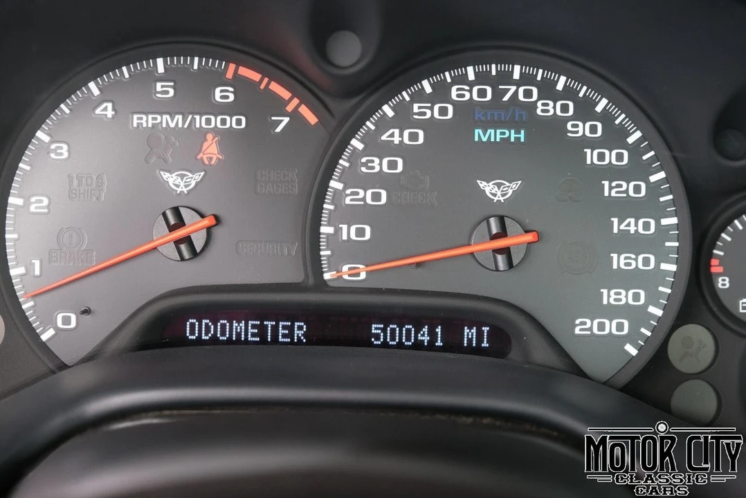2004 Chevrolet Corvette - Image 23 of 31