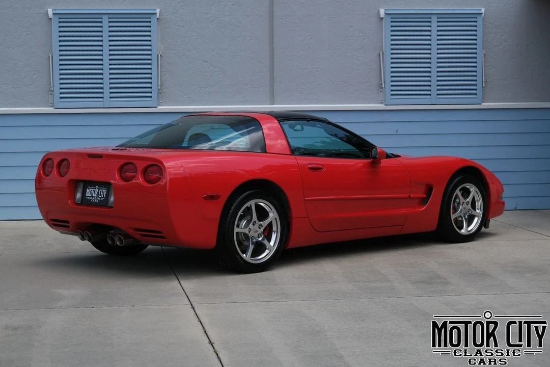 2004 Chevrolet Corvette - Image 3 of 31
