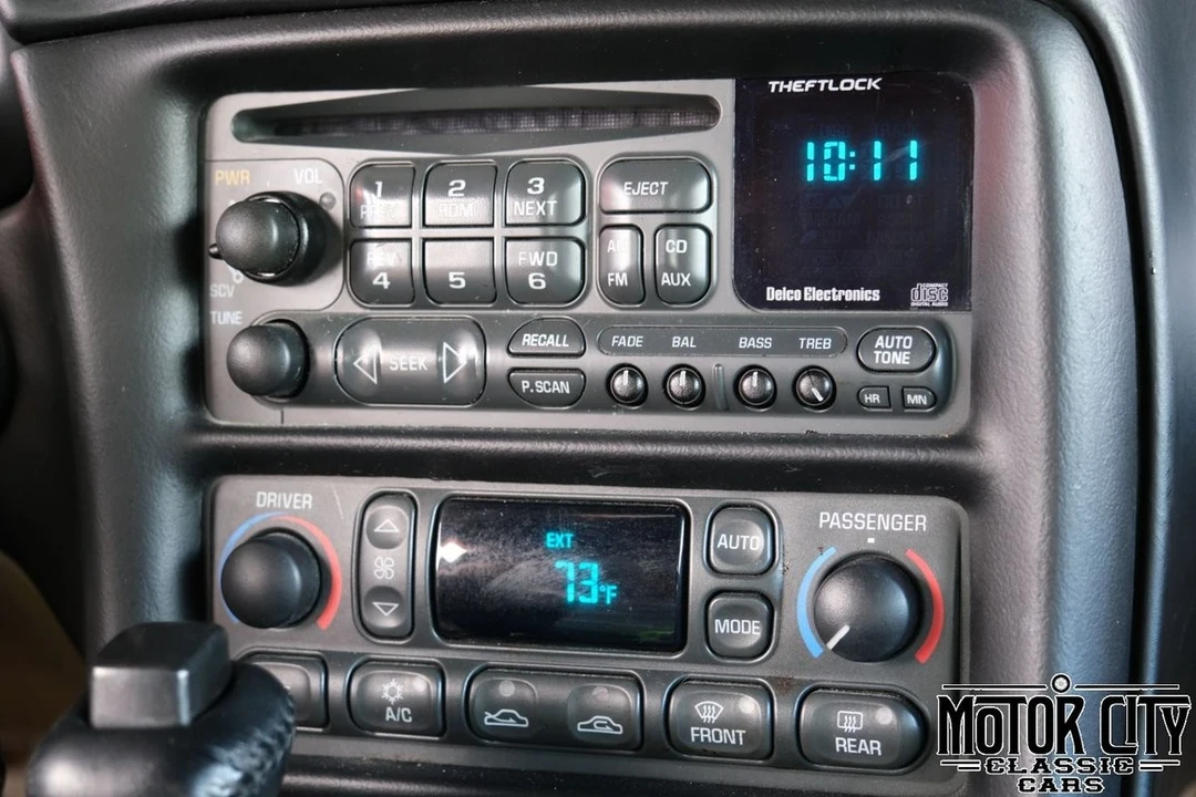 2004 Chevrolet Corvette - Image 29 of 31