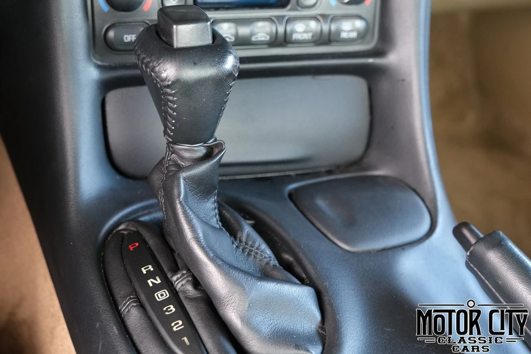 2004 Chevrolet Corvette - Image 30 of 31