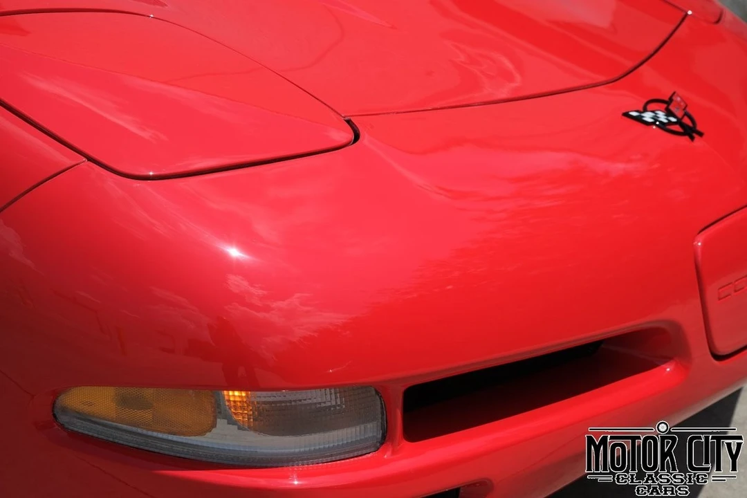 2004 Chevrolet Corvette - Image 10 of 31
