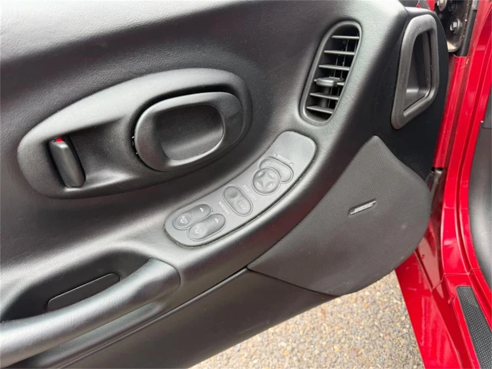 2004 Chevrolet Corvette C5 - Image 16 of 31