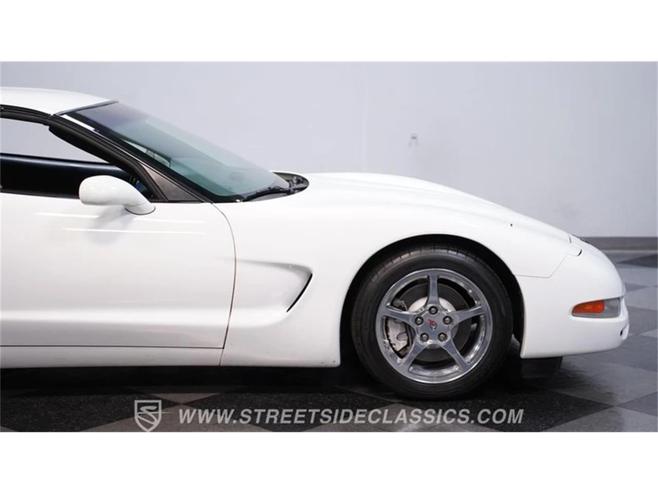 2004 Chevrolet Corvette C5 - Image 25 of 31
