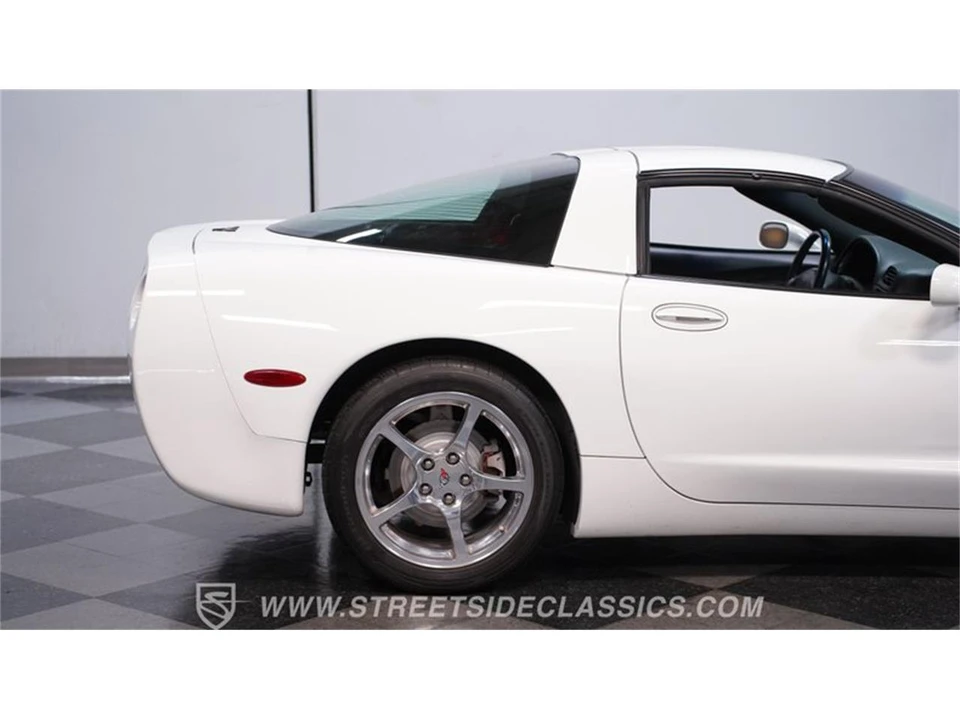 2004 Chevrolet Corvette C5 - Image 24 of 31
