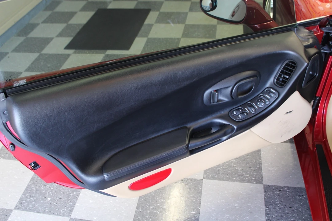 2004 Chevrolet Corvette C5 - Image 21 of 31