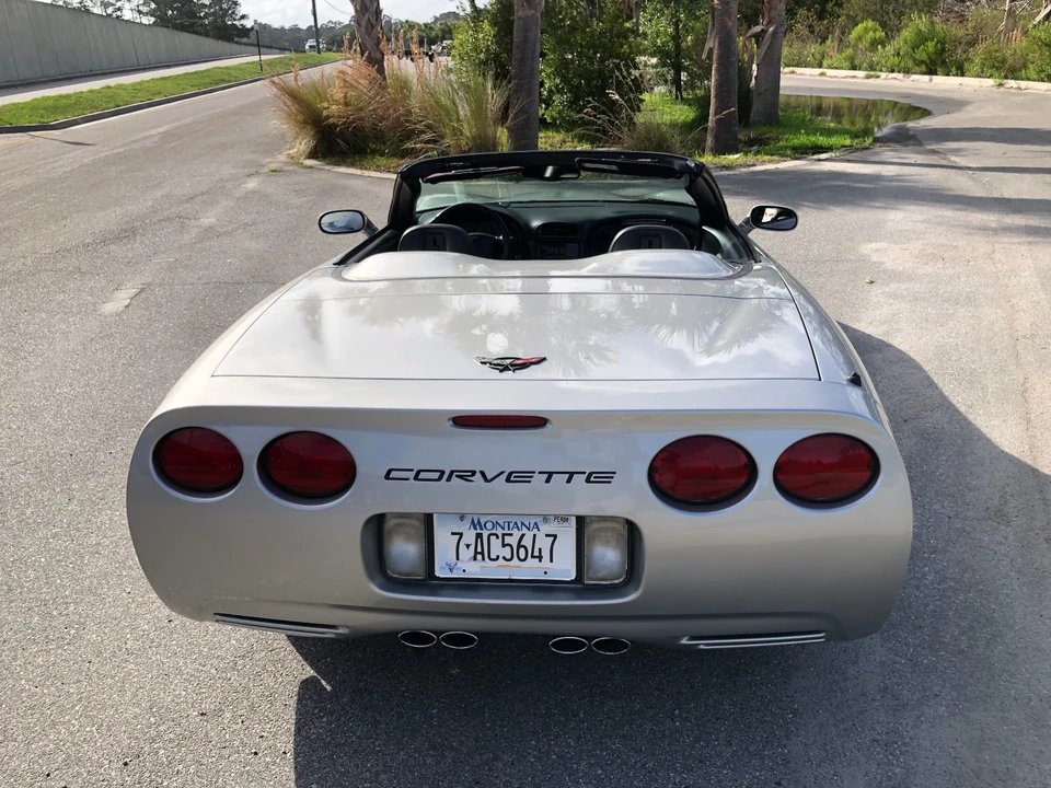 2004 Chevrolet Corvette - Image 11 of 31