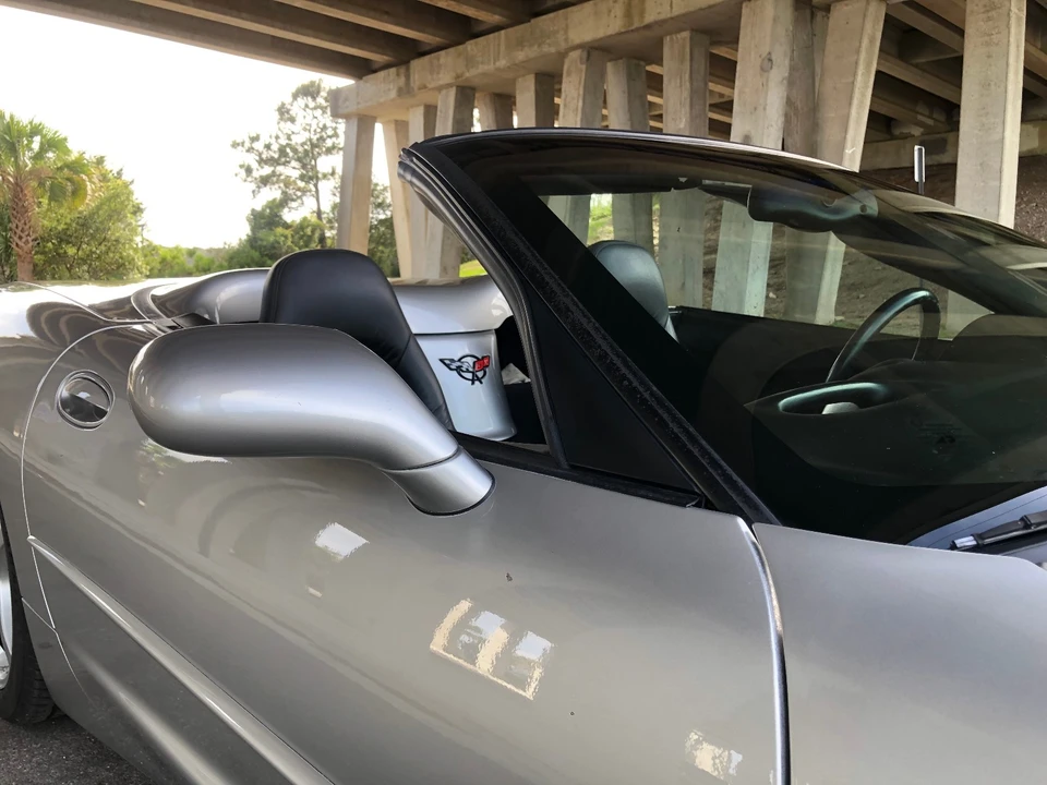2004 Chevrolet Corvette - Image 25 of 31