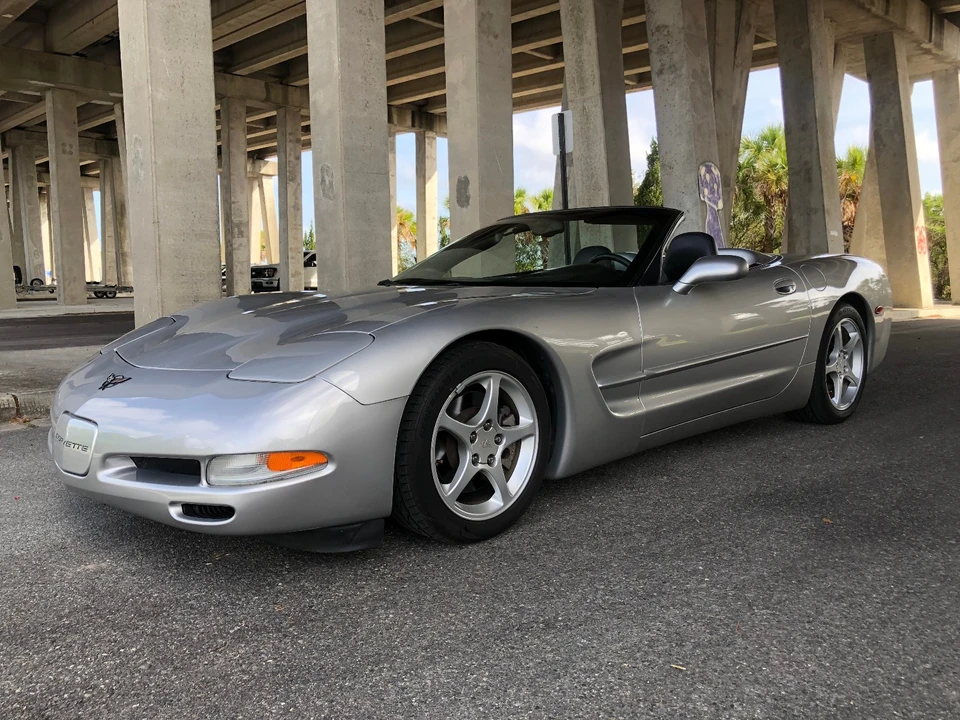 2004 Chevrolet Corvette - Image 16 of 31