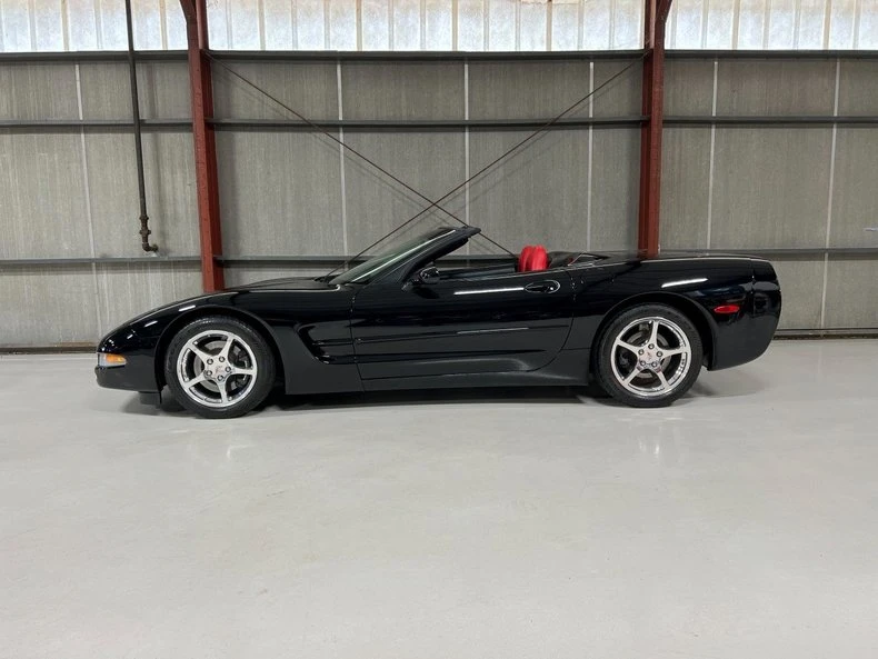 2004 Chevrolet Corvette C5 - Image 2 of 17