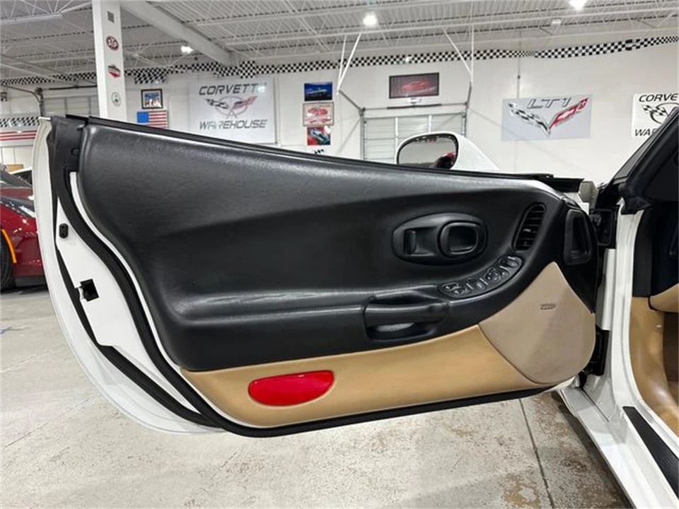 2004 Chevrolet Corvette C5 - Image 13 of 30
