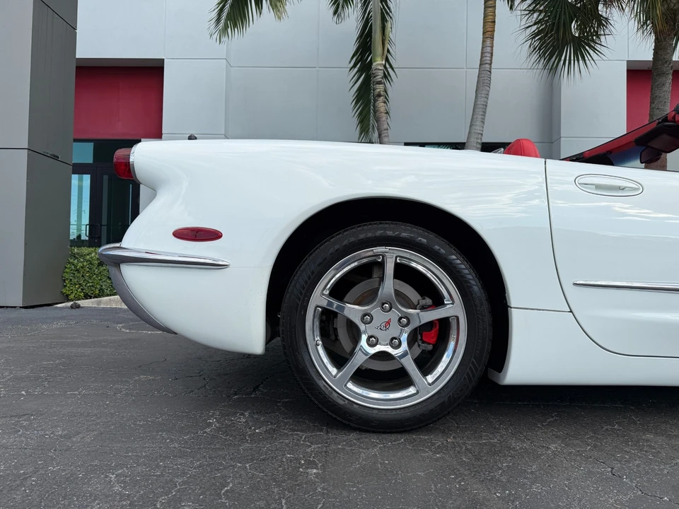 2004 Chevrolet Corvette C5 - Image 12 of 21