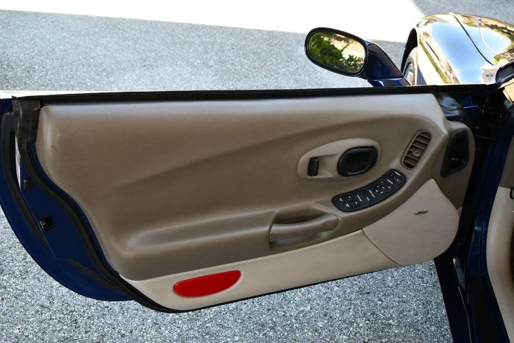 2004 Chevrolet Corvette C5 - Image 12 of 12