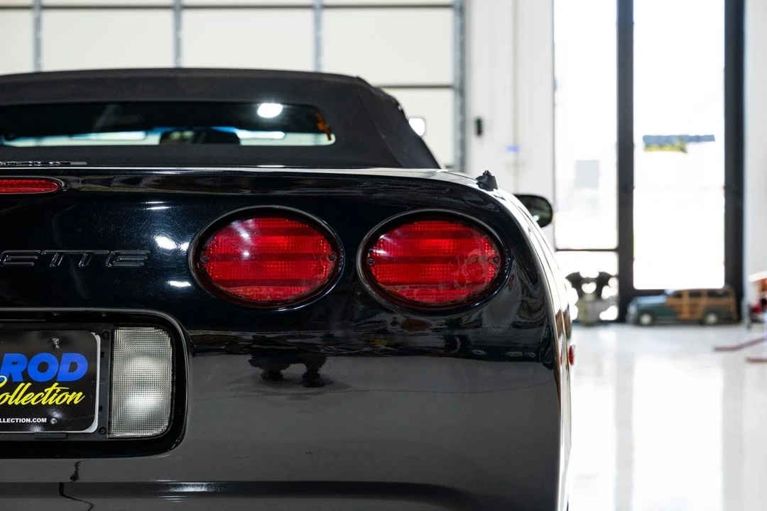 2004 Chevrolet Corvette C5 - Image 16 of 21