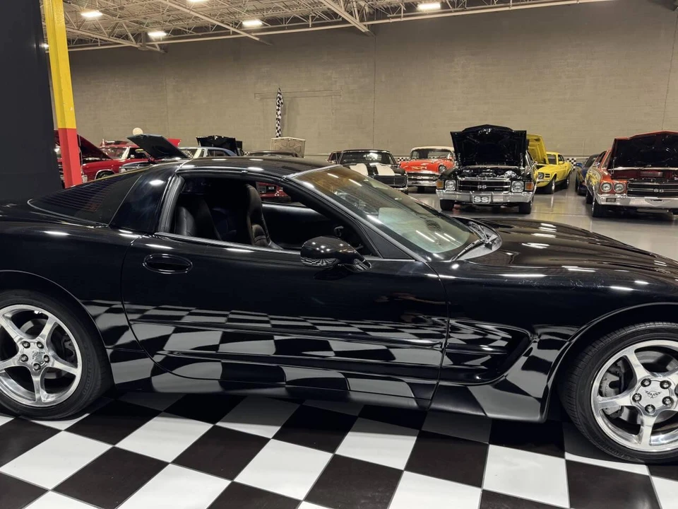 2004 Chevrolet Corvette C5 - Image 8 of 31