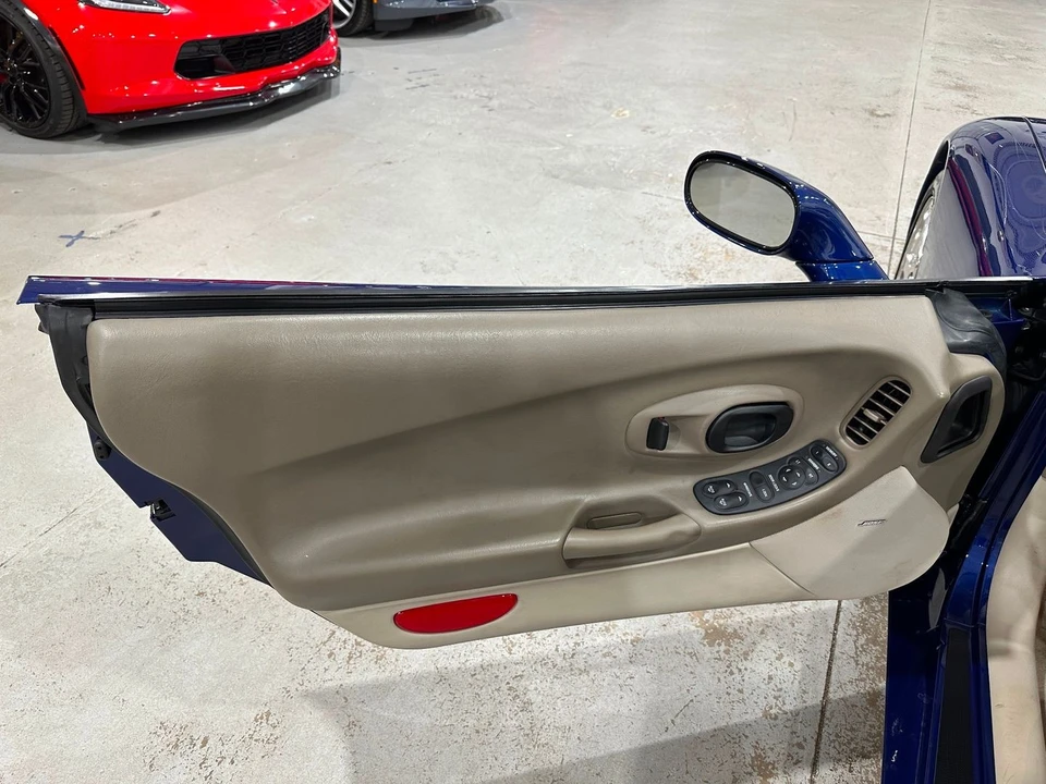 2004 Chevrolet Corvette C5 - Image 15 of 21
