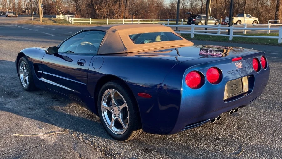 2004 Chevrolet Corvette C5 - Image 2 of 18