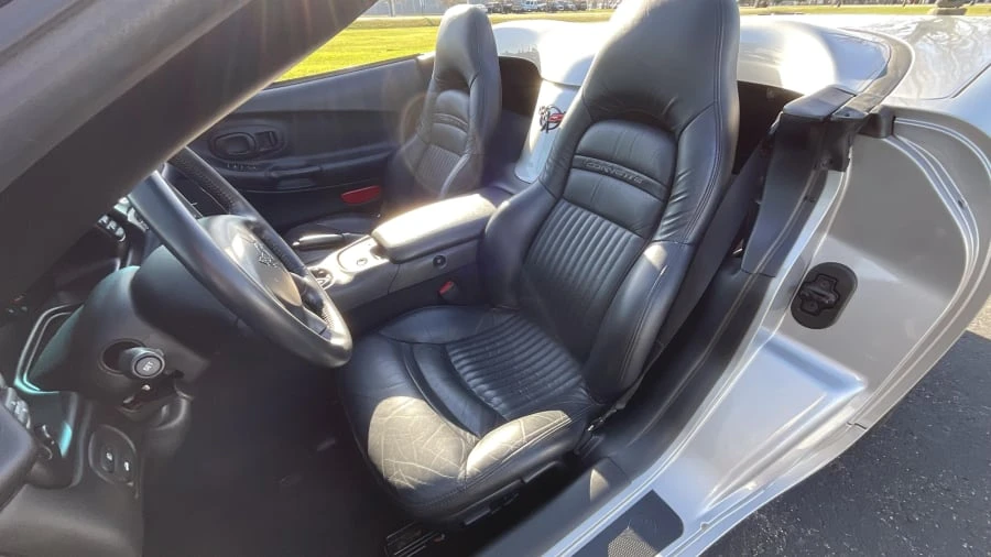 2004 Chevrolet Corvette C5 - Image 4 of 16