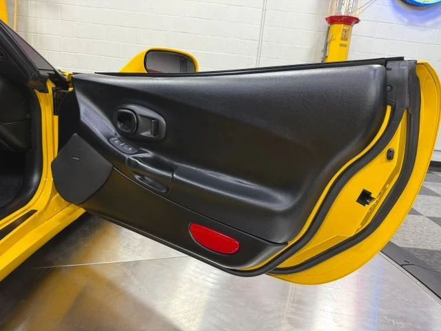 2004 Chevrolet - Image 26 of 31