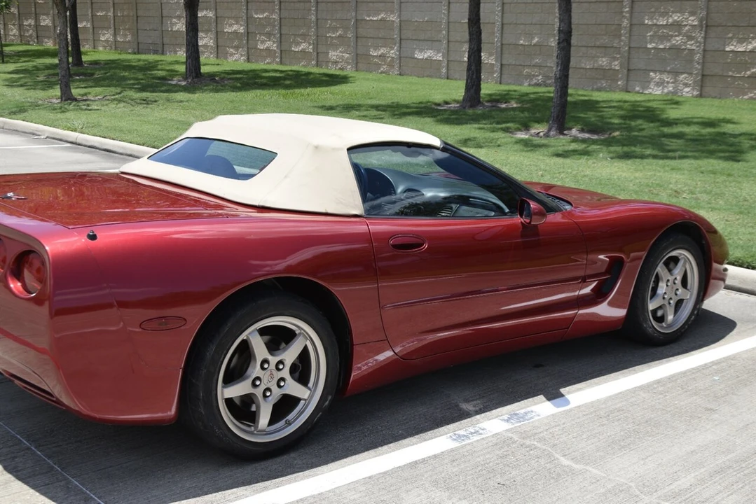 2004 Chevrolet Corvette C5 - Image 2 of 30