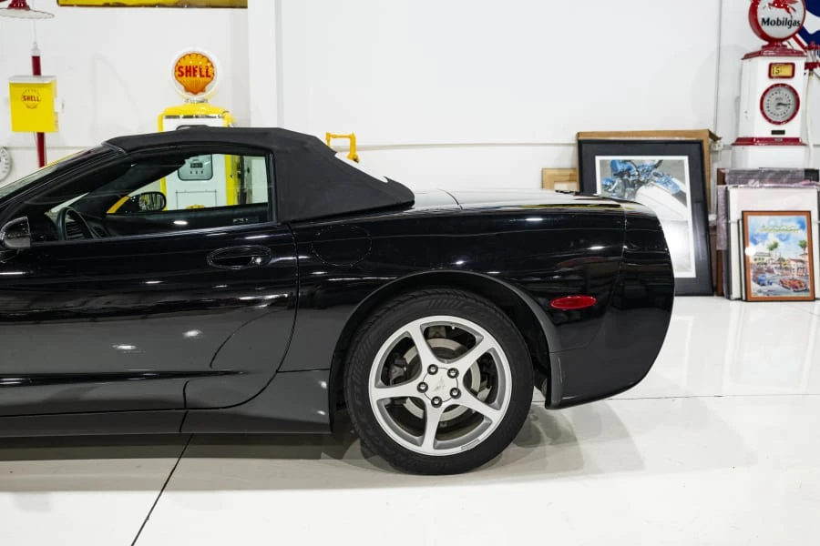 2004 Chevrolet Corvette C5 - Image 9 of 31