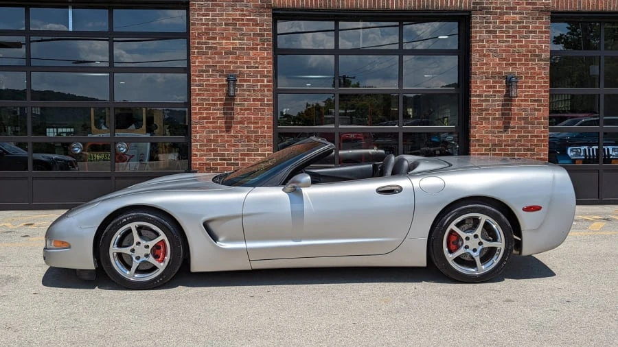 2004 Chevrolet Corvette C5 - Image 2 of 15