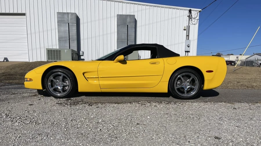 2004 Chevrolet Corvette C5 - Image 2 of 13