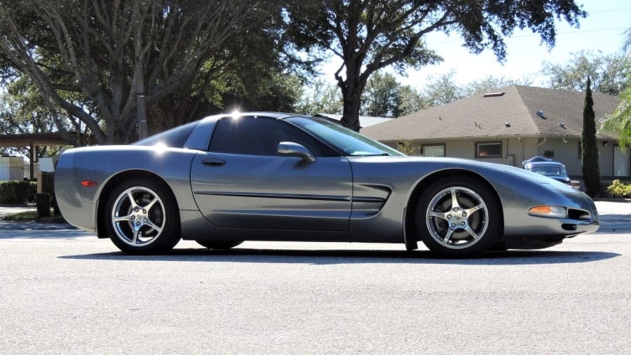 2004 Chevrolet Corvette C5 - Image 2 of 27