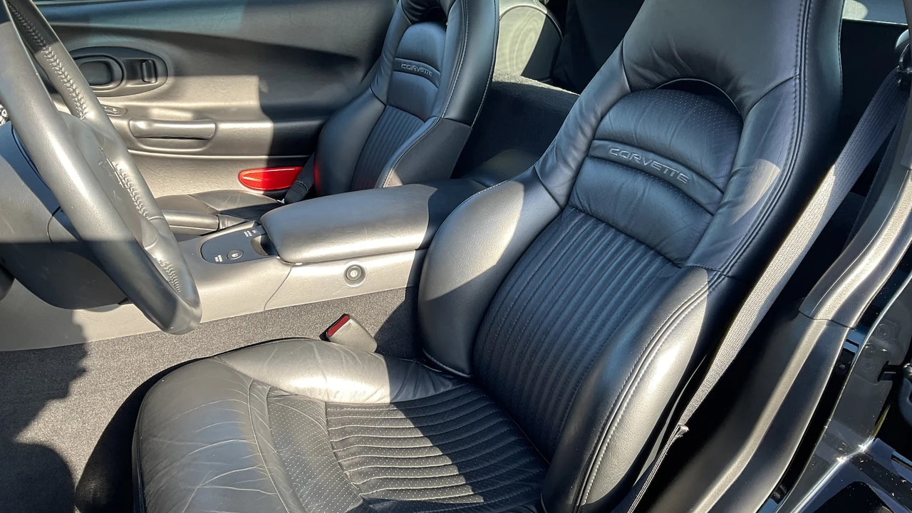 2004 Chevrolet Corvette C5 - Image 4 of 10