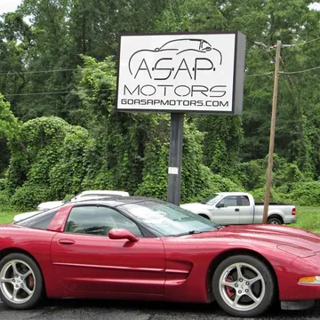 2004 Chevrolet Corvette Coupe 2D
