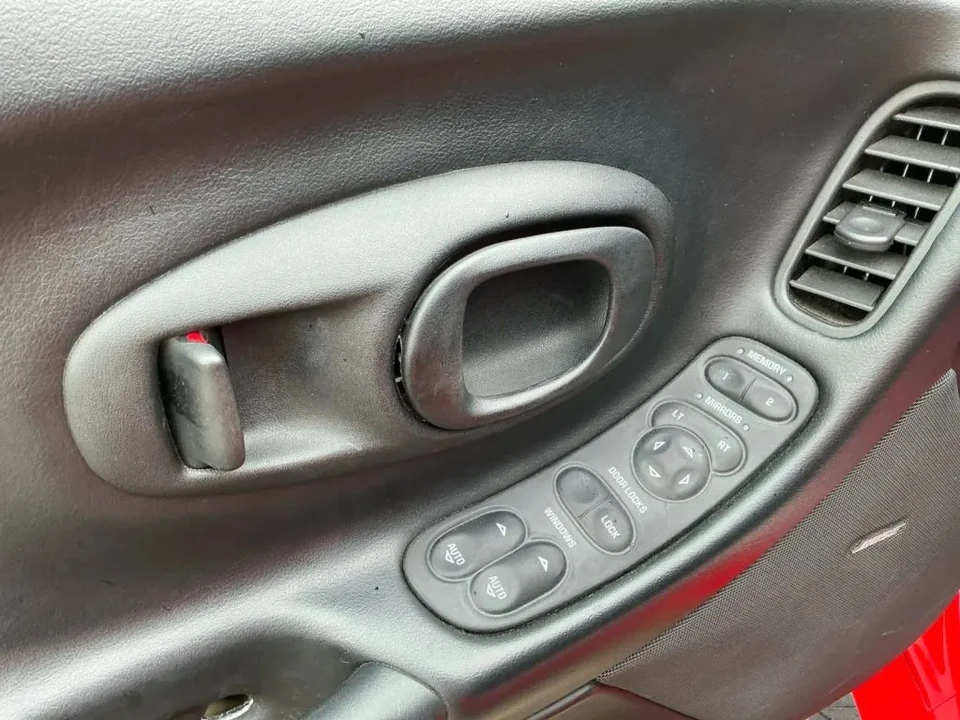2004 Chevrolet Corvette C5 - Image 12 of 29