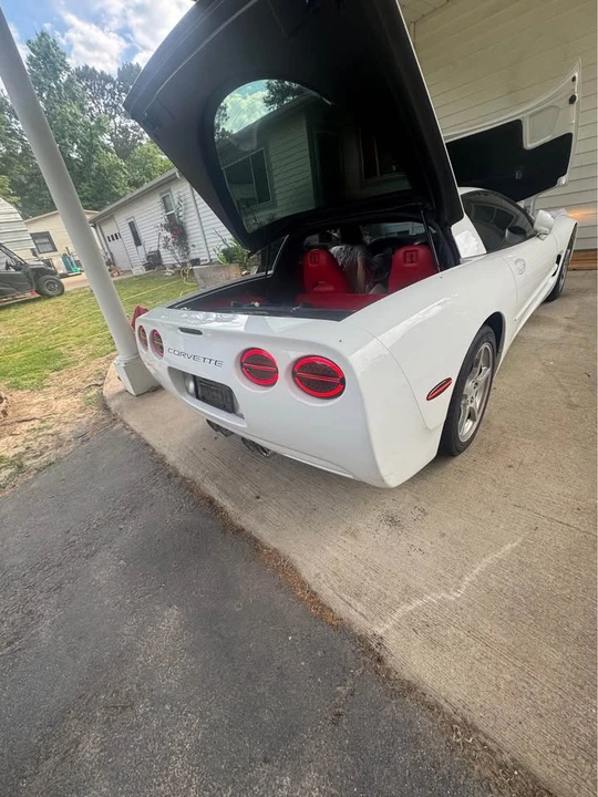 2004 Chevrolet Corvette C5 - Image 5 of 8