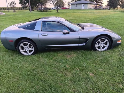 2004 Chevrolet Corvette C5 - Image 4 of 15