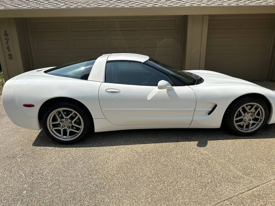 2004 Chevrolet Corvette C5 - Image 4 of 13