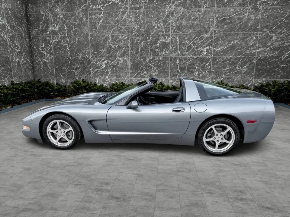 2004 Chevrolet Corvette C5 - Image 11 of 31