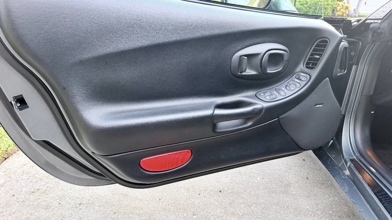 2004 Chevrolet Corvette C5 - Image 12 of 31