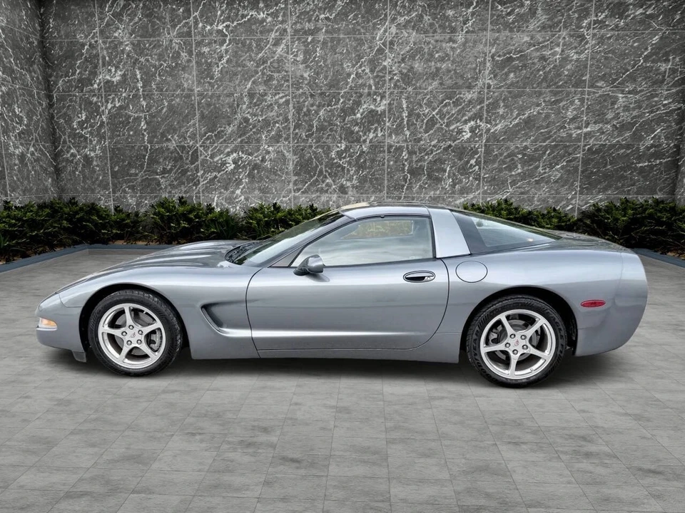 2004 Chevrolet Corvette C5 - Image 2 of 31